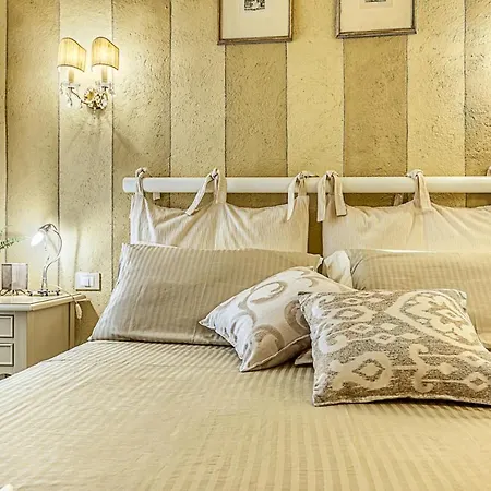 לינה וארוחת בוקר Borgo Agli Scudi Suite&breakfast קמפיליה מריטימה