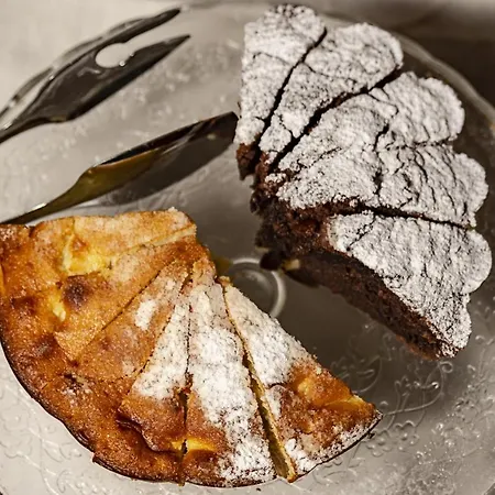 Borgo Agli Scudi Suite&breakfast Couette-café Campiglia Marittima
