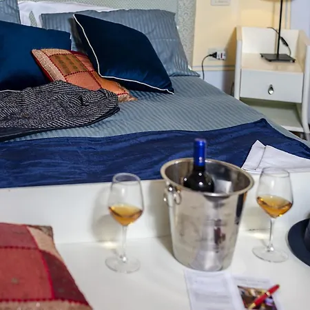 Borgo Agli Scudi Suite&breakfast 3* Campiglia Marittima