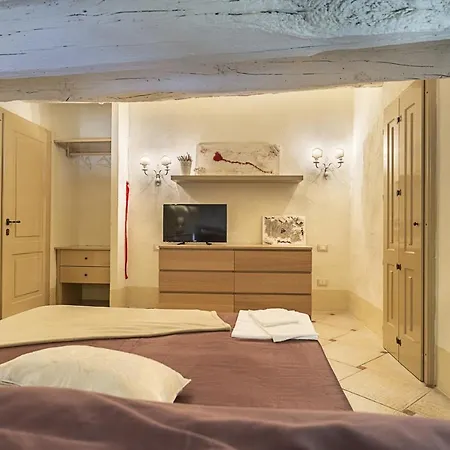 Borgo Agli Scudi Suite&breakfast