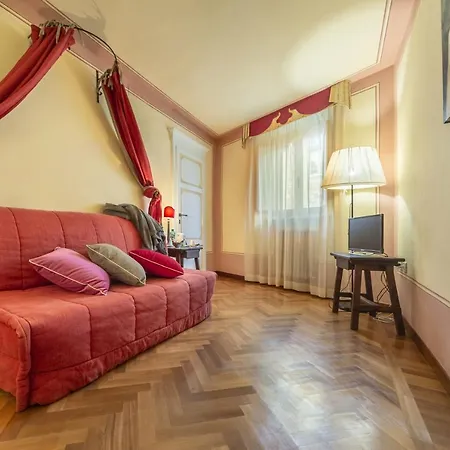 Bed & Breakfast Borgo Agli Scudi Suite&breakfast 3*
