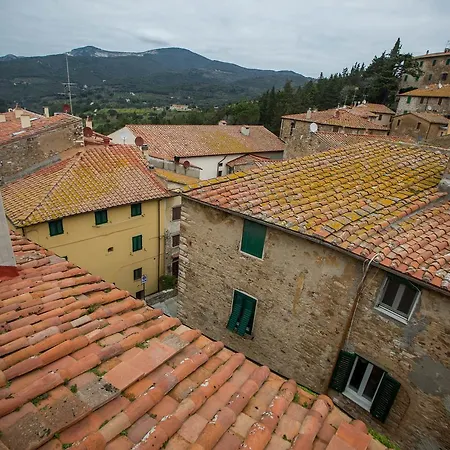 Borgo Agli Scudi Suite&breakfast
