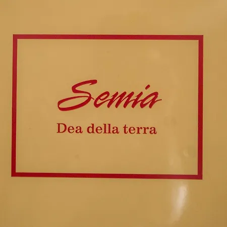 Bed & Breakfast Borgo Agli Scudi Suite&breakfast 3*